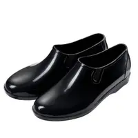 在飛比找ETMall東森購物網優惠-【Taroko】簡約日常防滑防水成人平底套腳雨鞋(4色可選)