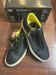 Vans X Cobra Kai Old Skool Shoes Mens 8.5 / Womens 10 Black Low Top Karate New