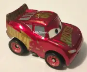 PIXAR CARS MINI RACERS - METALLIC RUSTEZE RACING CENTRE LIGHTNING MCQUEEN