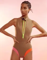 NWT Cynthia Rowley Byron Neoprene Surf Wetsuit SPF 50+ Neon Retro Women’s XS