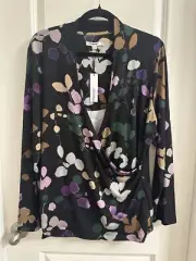 Chico’s Touch Of Cool Sprigs Surplice Top Size 3 US XL Long Sleeve V Neck Black