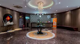 Floral Hotel Banyan Old Street Beihai