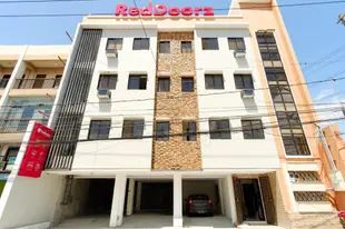 紅多茲飯店 - 近BM比庫坦RedDoorz near SM Bicutan