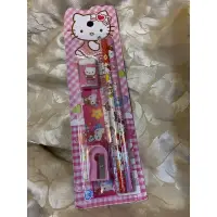 在飛比找蝦皮購物優惠-hello kitty文具組 兩支鉛筆 橡皮擦 尺 削鉛筆機