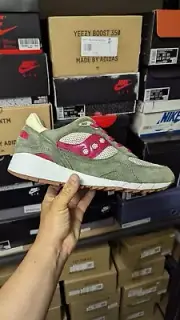 Size 10.5 - Saucony Up There x Shadow 6000 Doors To The World
