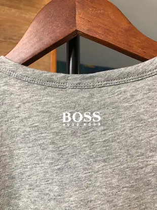 Hugo Boss男士正品淺灰色短袖T恤