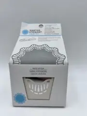 Martha Stewart Crafts Circle Edge Punch Wavy Stripe