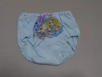 在飛比找Yahoo!奇摩拍賣優惠-二手 淘汰 棉質 女童內褲 少女內褲 皆已洗淨