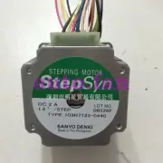 One new SANYO stepper motor 103H7123-0440 06526F