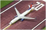 1:400 GeminiJets DELTA BOEING B737-900ER Airplane Diecast Plane Aircraft Model