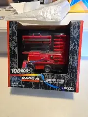 Ertl Case IH 2366 Axial-Flow Combine with Corn and Grain Heads 100 000th 1 64