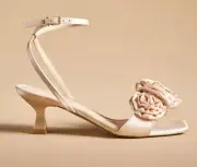 NWT ANTHROPOLOGIE FLORETTE ROSE KITTEN SANDALS HEELS BRIDAL PEARL SATIN 8.5 M
