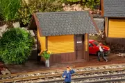 330885 Pola G scale Kit of Silverton Restroom shed - NEW
