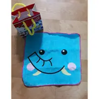 在飛比找蝦皮購物優惠-大象小手帕  小毛巾 Hello Kitty凱蒂貓 2018
