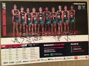 NETBALL MELBOURNE VIXENS OFFICIAL SIGNED FULL TEAM POSTER,COLLECTORS CHAMPIONS