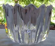 Orrefors Crystal Fleur Large 8 3/4 Inch Bowl Petal Points - Mint