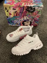 在飛比找Yahoo!奇摩拍賣優惠-安安精品保證正品~SKECHERS 女 休閒ENERGY -