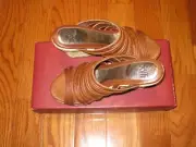 New Sofft Womens Boulogne Nubuck Leather Wedge Sandals Shoes Saddle Tan 7M Brown
