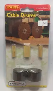 HORNBY R8601 PACK OF CABLE DRUMS, OO GAUGE, 1/76 SCALE, READY TO USE
