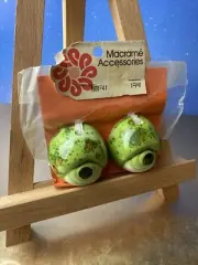 VTG Big FROG EYES~Ceramic Spatter-Glaze Macrame Beads~Hazel Pearson Handcrafts
