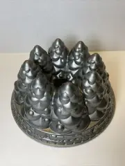 Nordic Ware Holiday Tree Bundt Cake Pan Christmas Train Cast Aluminum 10 Cup