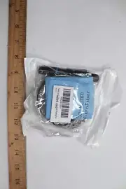 Universal Snap on Front Centre Pinch Lens Cover w/ 72mm