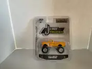 JADA JUST TRUCKS 1972 CHEVY CHEYENNE YELLOW B11