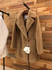 在飛比找Yahoo!奇摩拍賣優惠-【BLACK A】義大利精品Max Mara camelwo