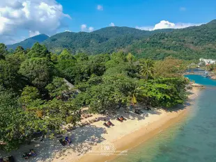 熱帶海灘度假村The Tropical Beach Resort