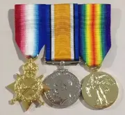 WW1 Full Size replica Swing Mounted Medal Set (with Bonus Pocket Holder)