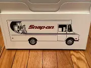 VINTAGE NOS SNAP-ON TOOLS WORK ORDER WALL RACK WITH TRUCK ON THE FRONT DENTED