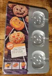 Vtg 1995 Wilton Halloween Pumpkin Jack O Lantern Mini Cake Pan NEW SEALED Pack
