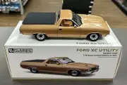371151 FORD XC UTILITY VEHICLE UTE DESERT HAZE 1:18 SCALE DIE CAST MODEL CAR