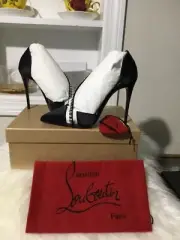 CHRISTIAN LOUBOUTIN 995$ NEW Krystal Cross 100 High Heel Pumps In Black Satin