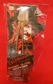 Nightmare On Elm Street Freddy Kruger Glove Chopsticks Lot Of 5 New