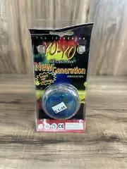 Intensive YO-YO Clutch New Generation Light Up Action New In Package Blue