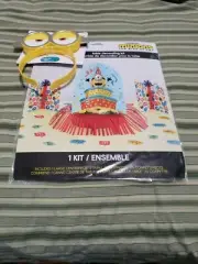 MINIONS TABLE DECORATION KIT AND LIGHT UP HEADBAND