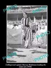 OLD POSTCARD SIZE PHOTO OF COLLINGWOOD FC CAPTAIN MURRAY WEIDEMAN c1950s