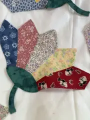 40 Vtg Hand Pieced Patchwork Flower Feedsack Fabric Quilt Block Appliqué Lot