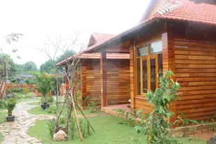 綠寶石平房Green Ruby Bungalow