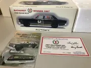 1:18 AUTOART 1967 BATHUST WINNER FIRTH GIBSON #52D XR FORD FALCON GT *SIGNED COA