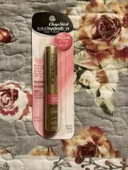 Chapstick Total Hydration Moisture + Tint Lip Balm SPF 15 Pretty In Pink NEW