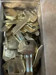 NEW Box of 50 Sargent Assa Abloy Blank Keys 6275-LA