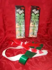 NEW 3M Brand Sasheen Magic 2 bx= 10pc 4 1/2 inch Pull Bows 4 Rd 4 wht 2 grn