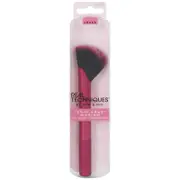 Real Techniques Rebel Edge Medium Brush