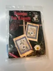Homespun Tole ‘n Accents By Bernat #95-1716-00 Daisies Wall Hangings