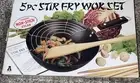 Acme 8 1/2" Non Stick Stir Fry Wok 5pc. Set Xylan Pan Rack Wood Spatula New NOS
