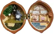 Walnut Shell Doll House, Handmade Walnut Shell Doll House with Lights, Tiny Walnuts, Walnut 3D House World Doll Minia Inside