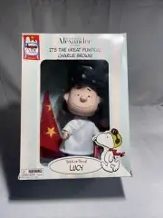 SNOOPY PEANUTS CHARLIE BROWN MADAME ALEXANDER LARGE DOLL FIGURINE LUCY 2003