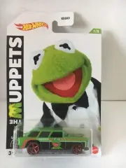 2021 Hot Wheels - Disney: The Muppets "Kermit the Frog" Classic Nomad New